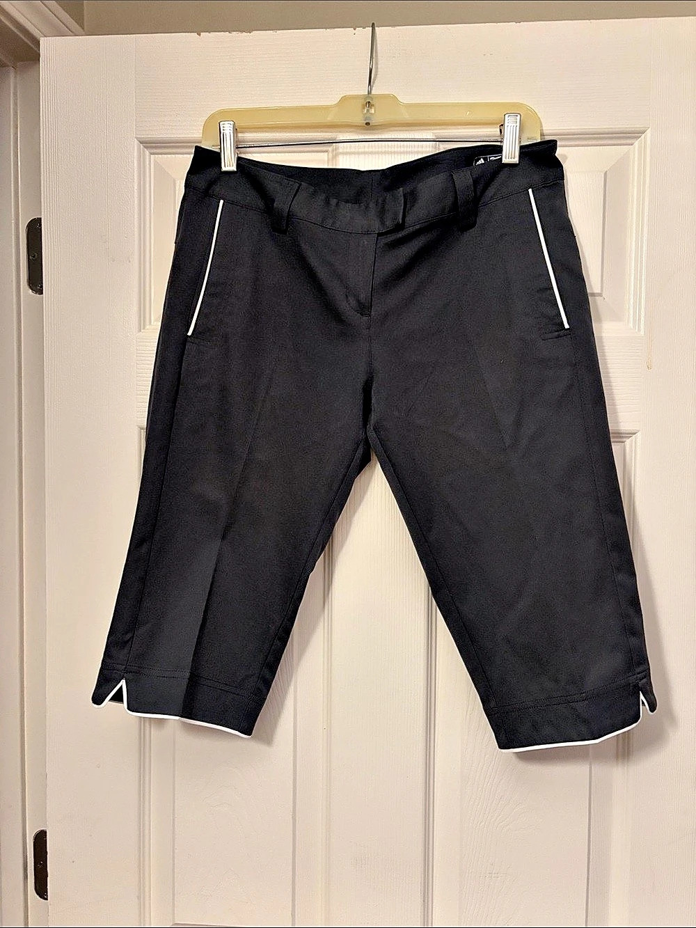adidas ClimAlite Black Athletic Capris Size 4 Like New